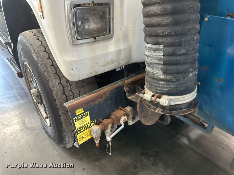image for item DV0601 1990 Ford L8000 sewer jetter truck