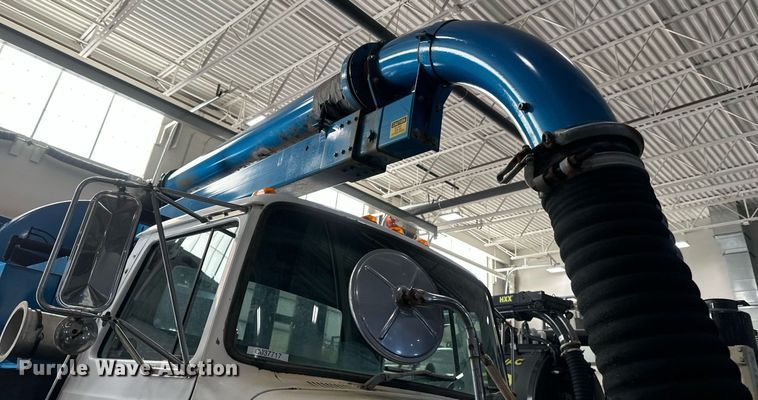 image for item DV0601 1990 Ford L8000 sewer jetter truck
