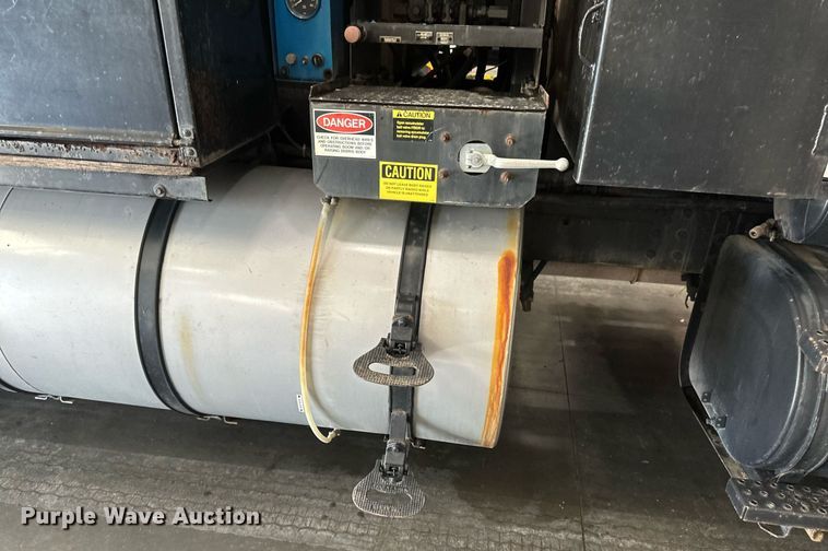 image for item DV0601 1990 Ford L8000 sewer jetter truck