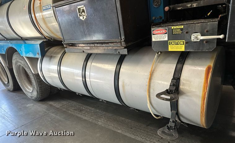 image for item DV0601 1990 Ford L8000 sewer jetter truck