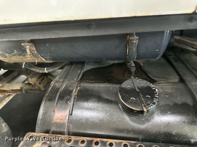 image for item DV0601 1990 Ford L8000 sewer jetter truck