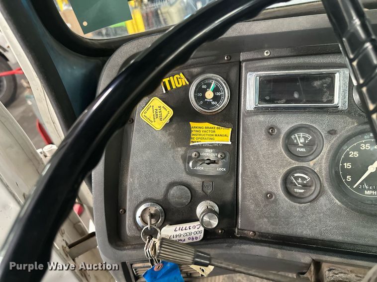 image for item DV0601 1990 Ford L8000 sewer jetter truck