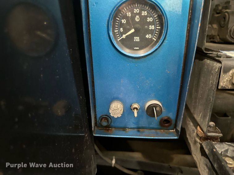 image for item DV0601 1990 Ford L8000 sewer jetter truck