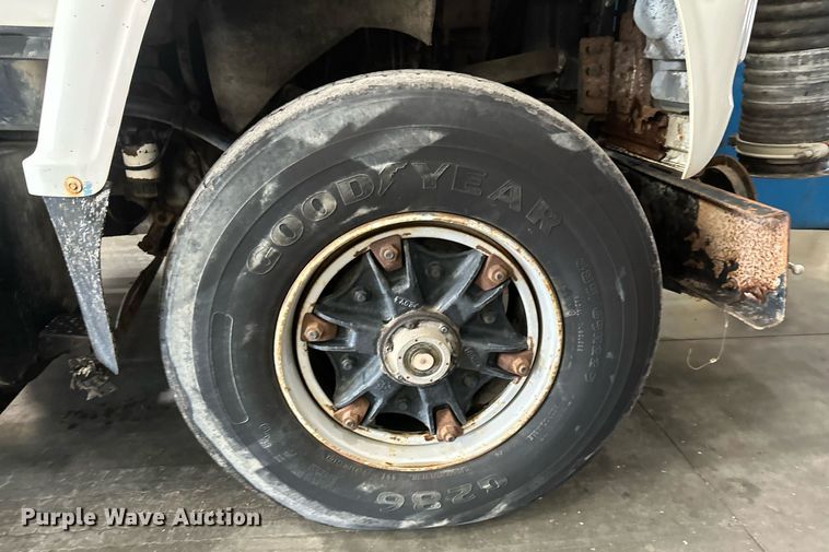 image for item DV0601 1990 Ford L8000 sewer jetter truck