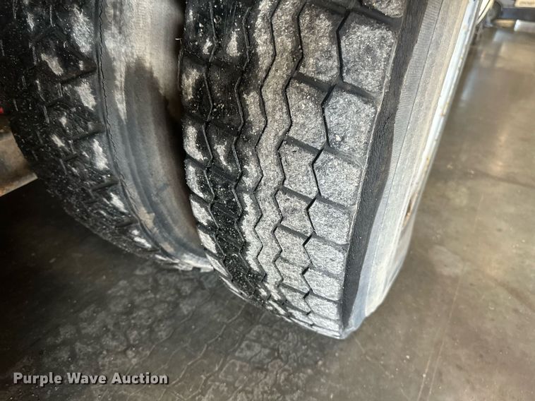 image for item DV0601 1990 Ford L8000 sewer jetter truck