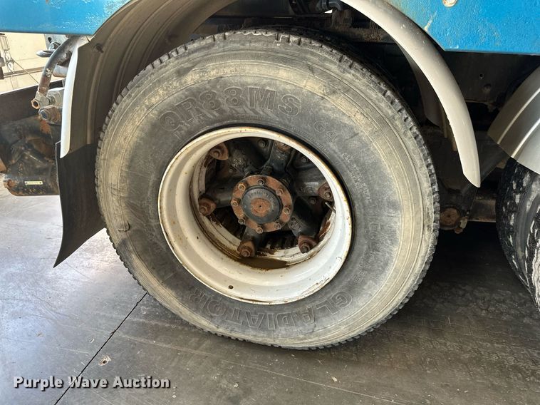 image for item DV0601 1990 Ford L8000 sewer jetter truck