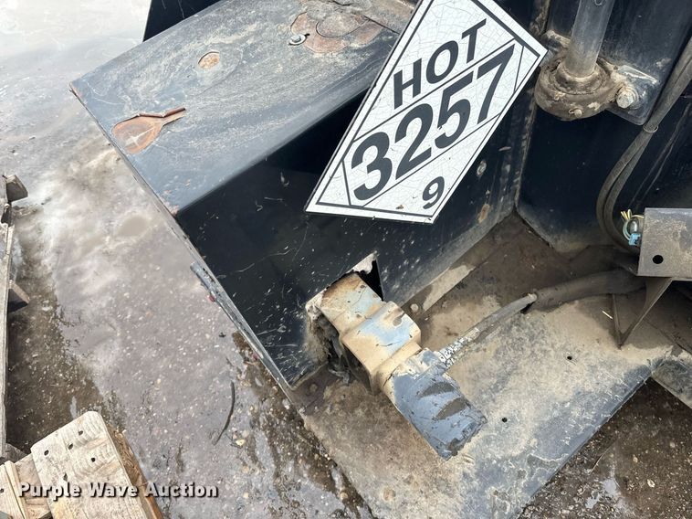 image for item DV0604 2013 Cimline 230 Magma  melter applicator