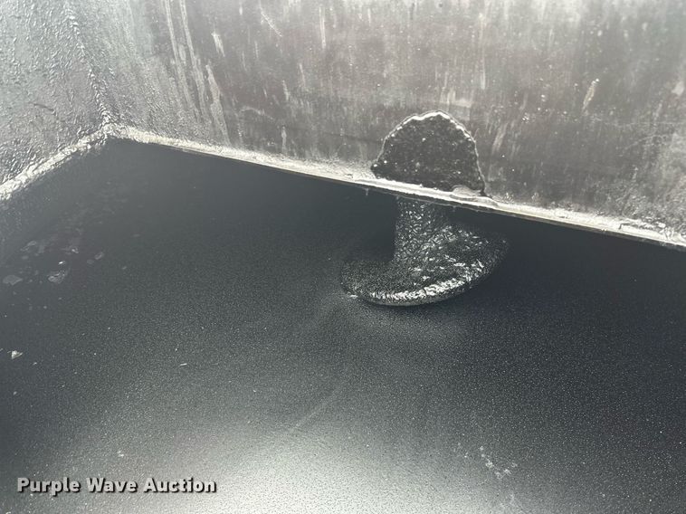 image for item DV0604 2013 Cimline 230 Magma  melter applicator