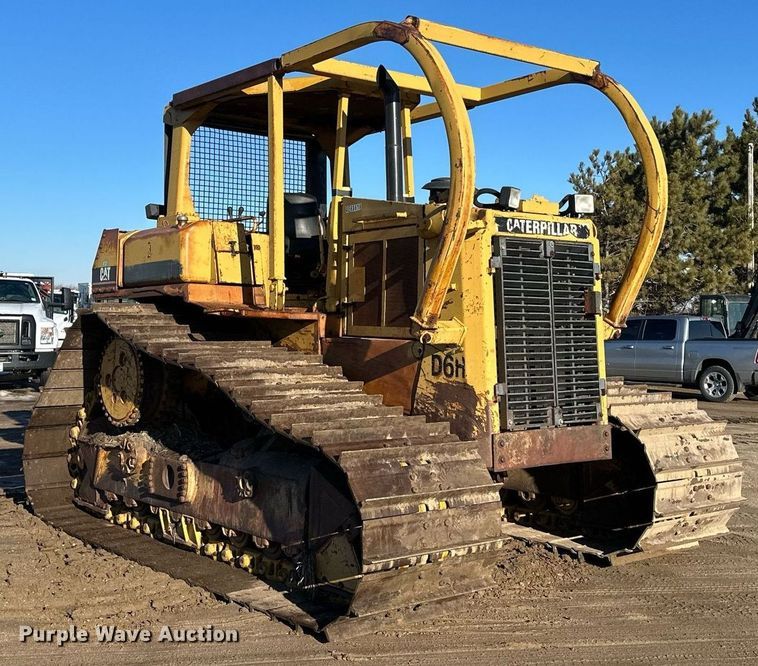 image for item DV0610 1987 Caterpillar  D6H LGP dozer