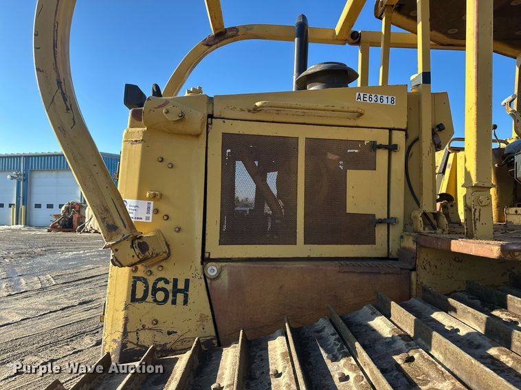 image for item DV0610 1987 Caterpillar  D6H LGP dozer