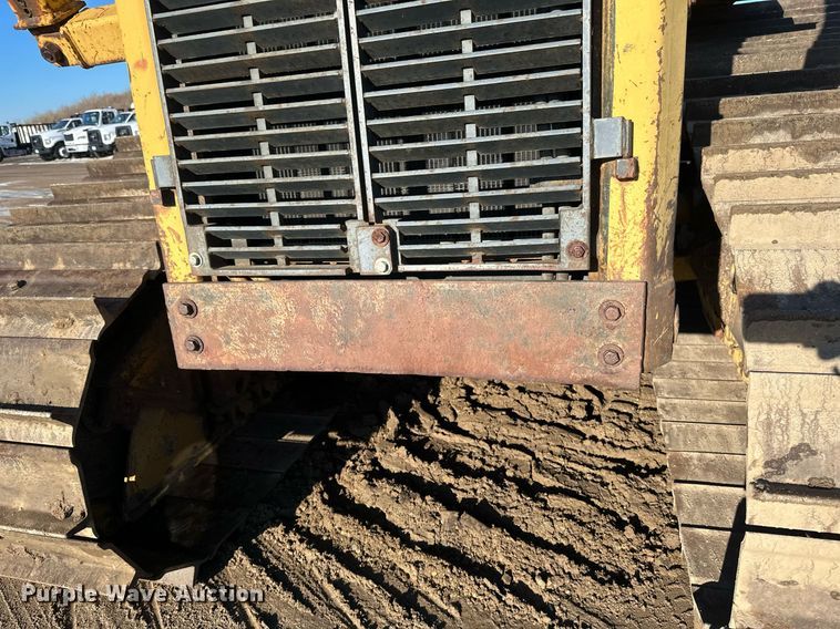 image for item DV0610 1987 Caterpillar  D6H LGP dozer