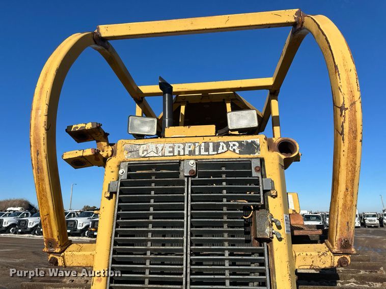 image for item DV0610 1987 Caterpillar  D6H LGP dozer