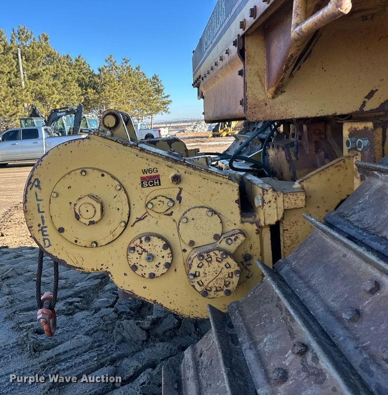 image for item DV0610 1987 Caterpillar  D6H LGP dozer