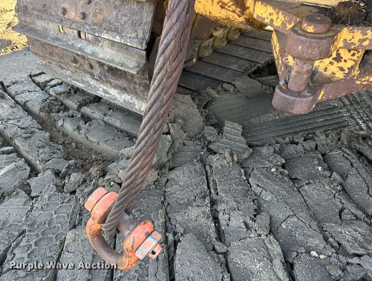 image for item DV0610 1987 Caterpillar  D6H LGP dozer