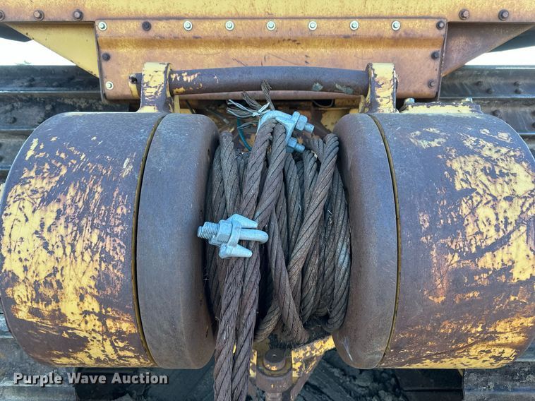 image for item DV0610 1987 Caterpillar  D6H LGP dozer