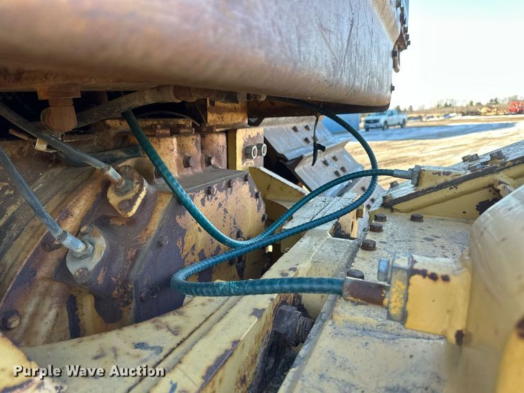 image for item DV0610 1987 Caterpillar  D6H LGP dozer