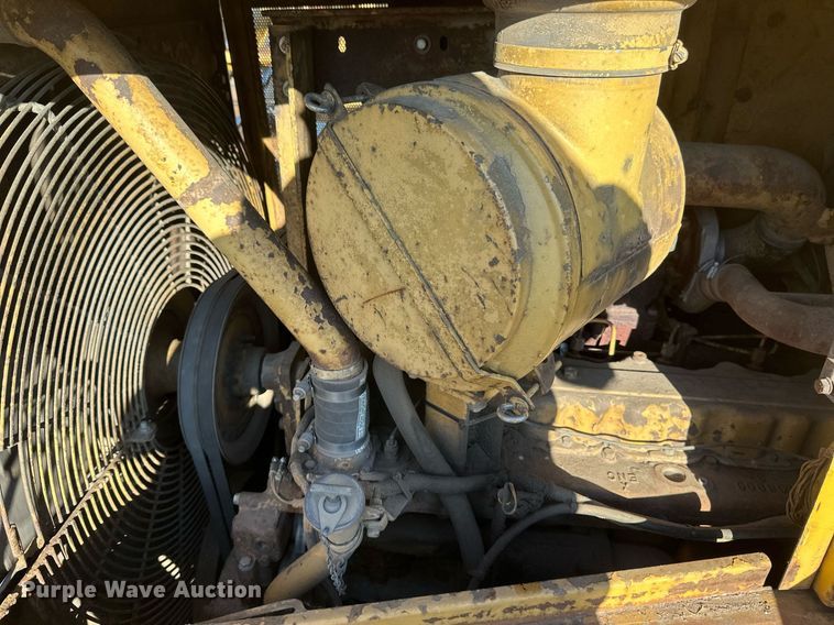 image for item DV0610 1987 Caterpillar  D6H LGP dozer