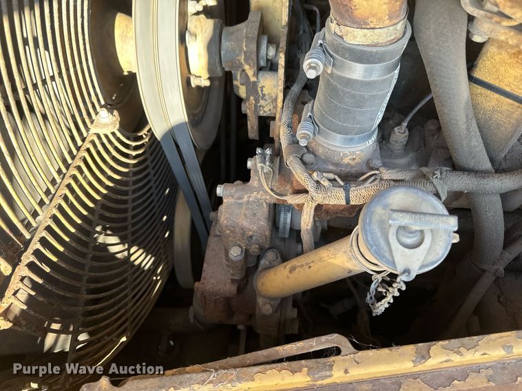 image for item DV0610 1987 Caterpillar  D6H LGP dozer