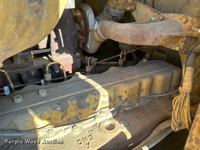 image for item DV0610 1987 Caterpillar  D6H LGP dozer