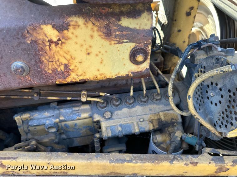 image for item DV0610 1987 Caterpillar  D6H LGP dozer