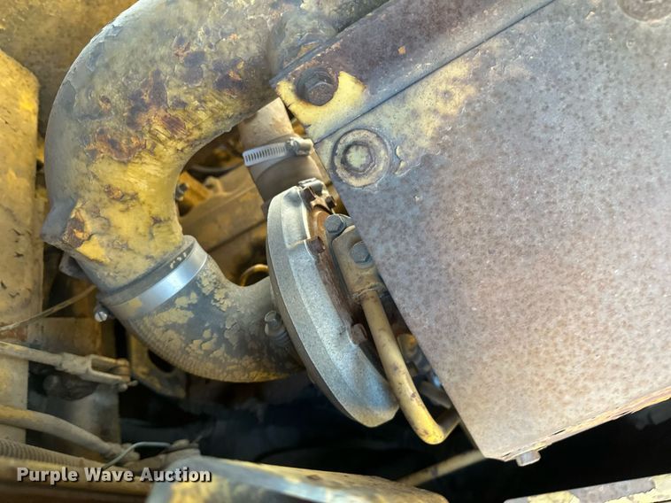 image for item DV0610 1987 Caterpillar  D6H LGP dozer