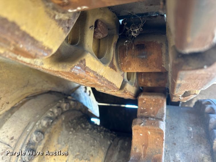 image for item DV0610 1987 Caterpillar  D6H LGP dozer