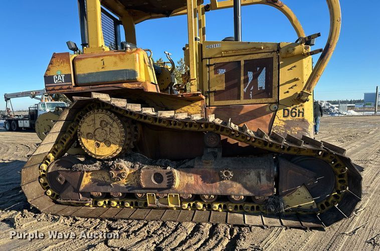 image for item DV0610 1987 Caterpillar  D6H LGP dozer