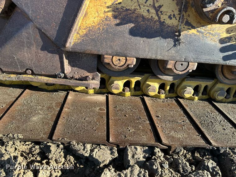 image for item DV0610 1987 Caterpillar  D6H LGP dozer