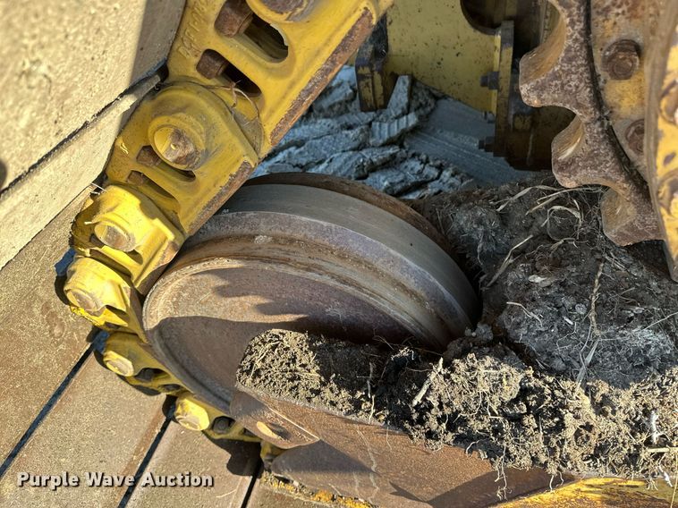 image for item DV0610 1987 Caterpillar  D6H LGP dozer