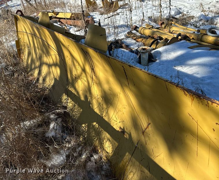 image for item DV0610 1987 Caterpillar  D6H LGP dozer