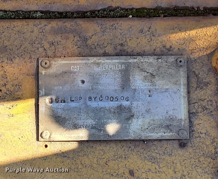 image for item DV0610 1987 Caterpillar  D6H LGP dozer