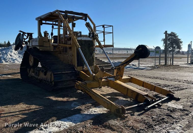 image for item DV0611 1987 Caterpillar  D6H LGP cable plow