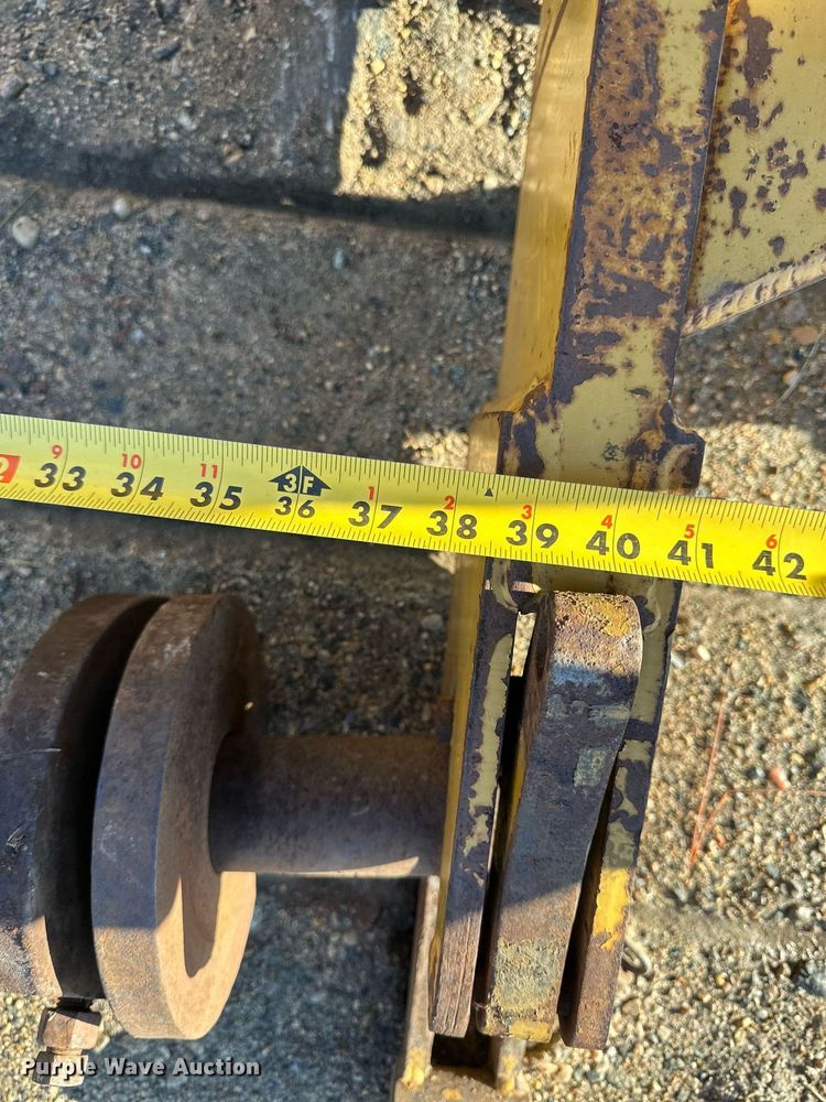 image for item DV0611 1987 Caterpillar  D6H LGP cable plow