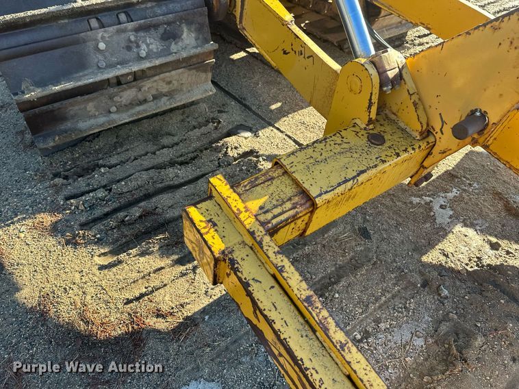 image for item DV0611 1987 Caterpillar  D6H LGP cable plow
