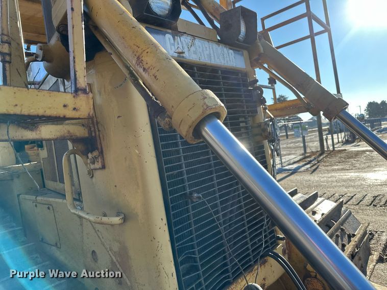 image for item DV0611 1987 Caterpillar  D6H LGP cable plow