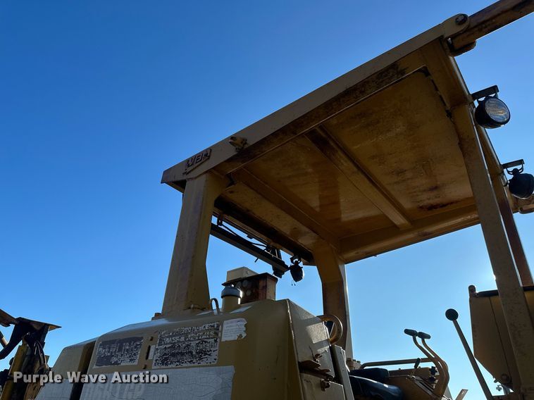 image for item DV0611 1987 Caterpillar  D6H LGP cable plow