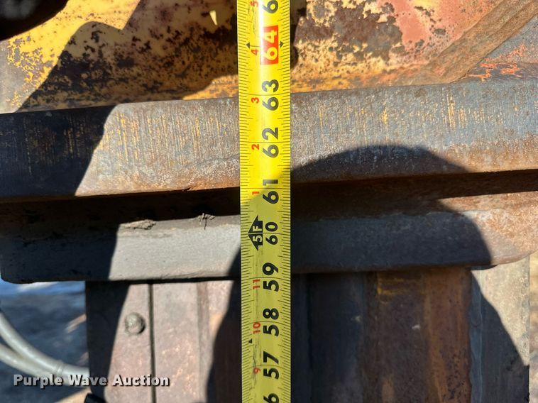 image for item DV0611 1987 Caterpillar  D6H LGP cable plow