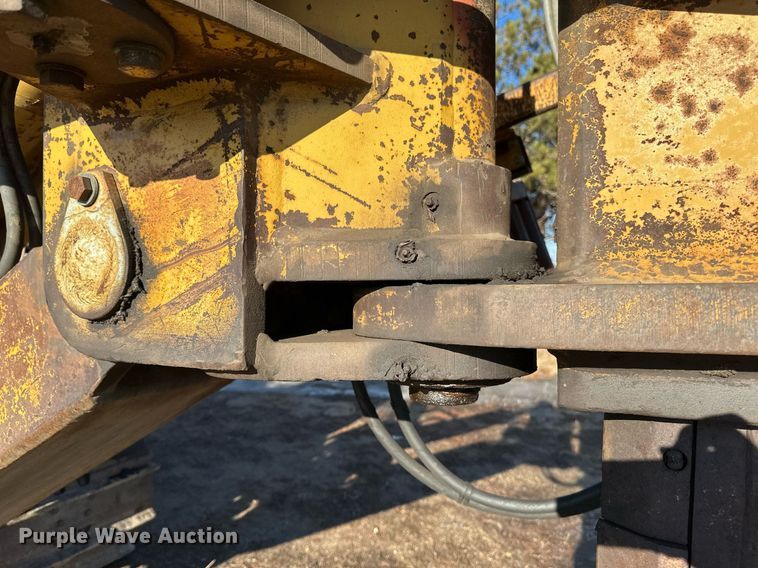 image for item DV0611 1987 Caterpillar  D6H LGP cable plow