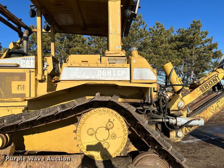 image for item DV0611 1987 Caterpillar  D6H LGP cable plow