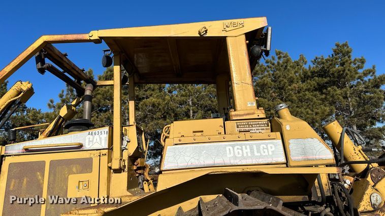 image for item DV0611 1987 Caterpillar  D6H LGP cable plow