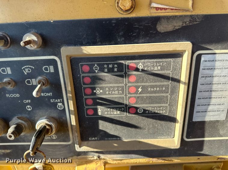 image for item DV0611 1987 Caterpillar  D6H LGP cable plow