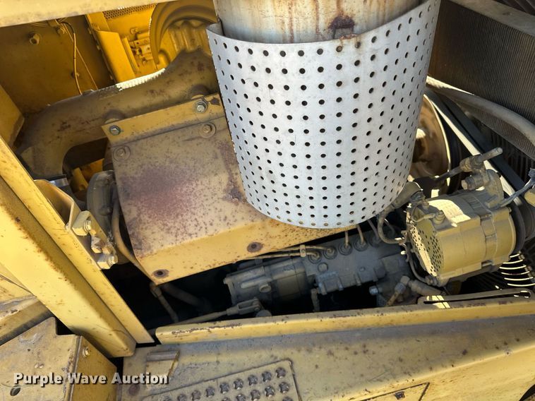 image for item DV0611 1987 Caterpillar  D6H LGP cable plow