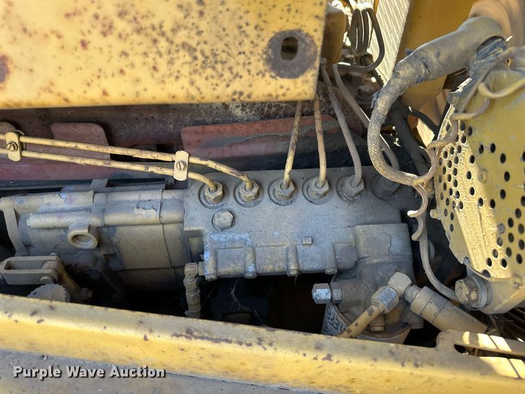 image for item DV0611 1987 Caterpillar  D6H LGP cable plow