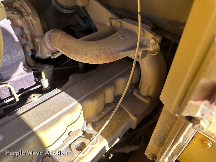 image for item DV0611 1987 Caterpillar  D6H LGP cable plow