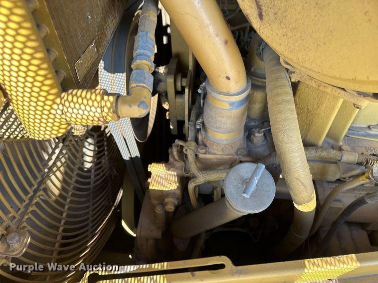 image for item DV0611 1987 Caterpillar  D6H LGP cable plow