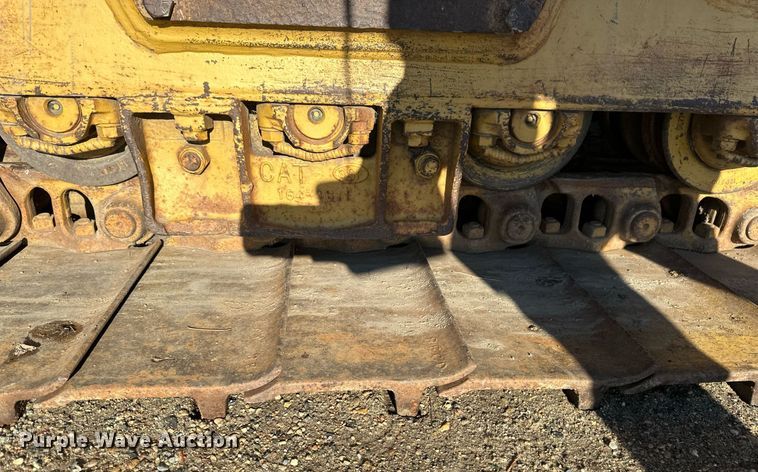 image for item DV0611 1987 Caterpillar  D6H LGP cable plow