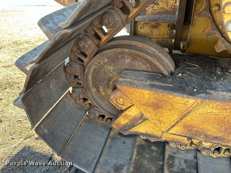 image for item DV0611 1987 Caterpillar  D6H LGP cable plow