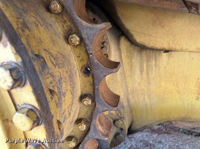 image for item DV0611 1987 Caterpillar  D6H LGP cable plow