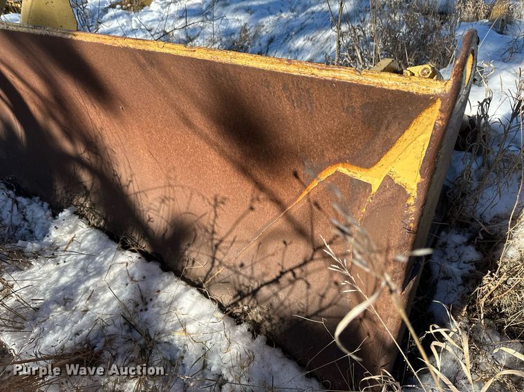 image for item DV0611 1987 Caterpillar  D6H LGP cable plow