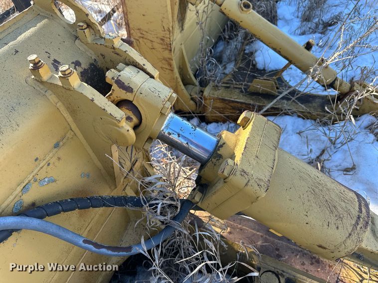 image for item DV0611 1987 Caterpillar  D6H LGP cable plow